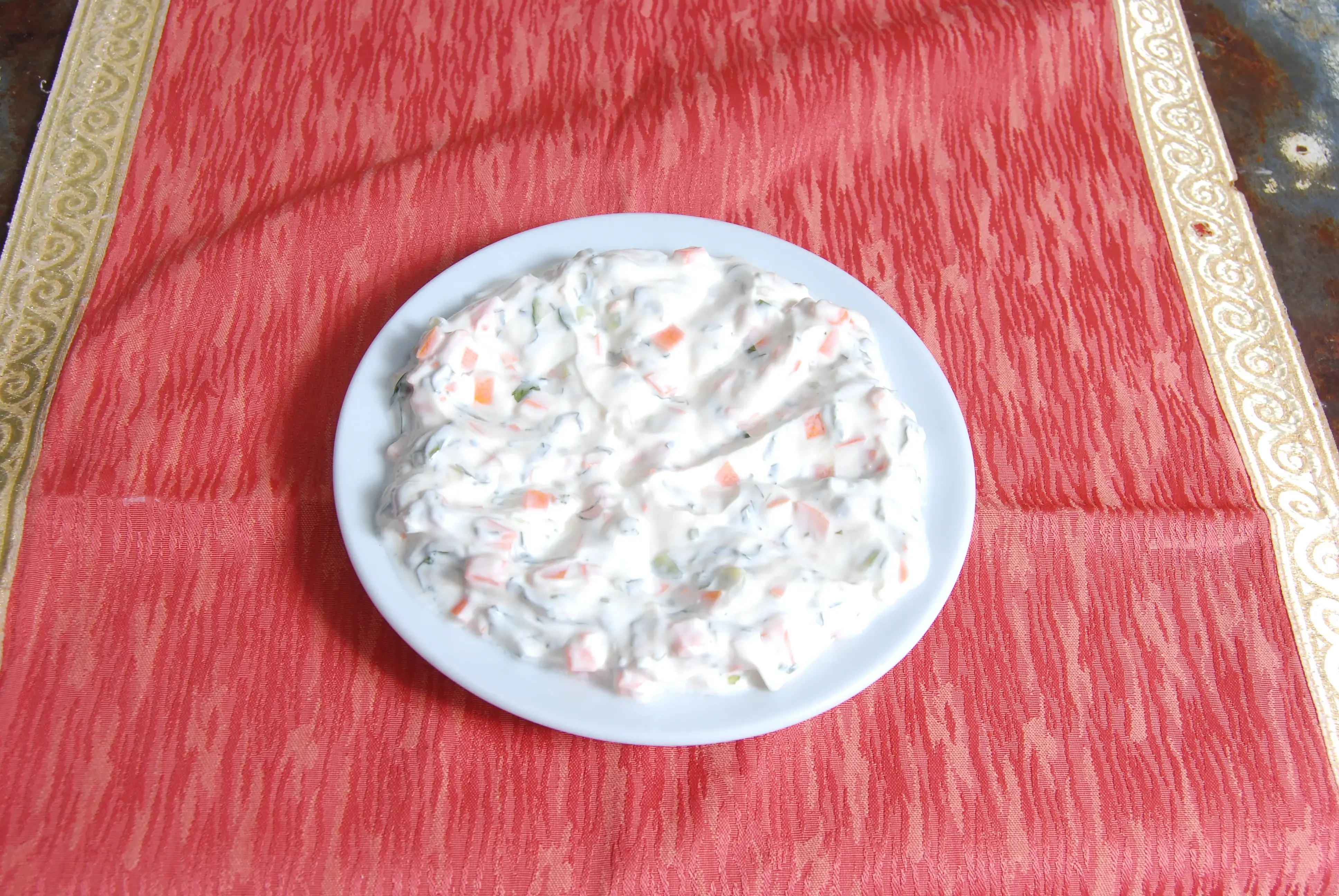 Salatalı ve Havuçlu Yoğurt